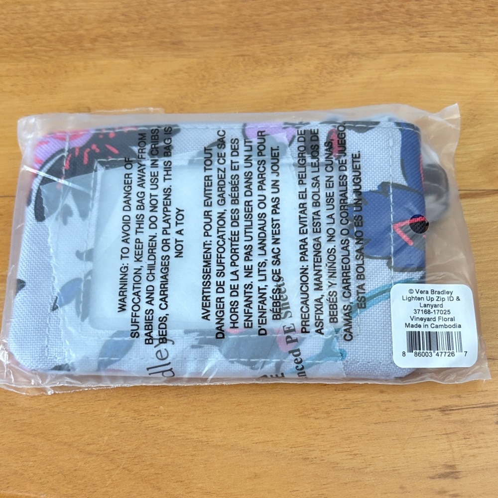 Vera Bradley Vineyard Floral lighten up Zip ID & Lanyard NWT - Picture 2 of 6